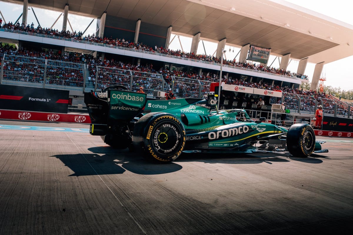 TECH WEEKLY: Adrian Newey's Unraced McLaren and Aston Martin’s 2026 Machine – A Tale of Innovation