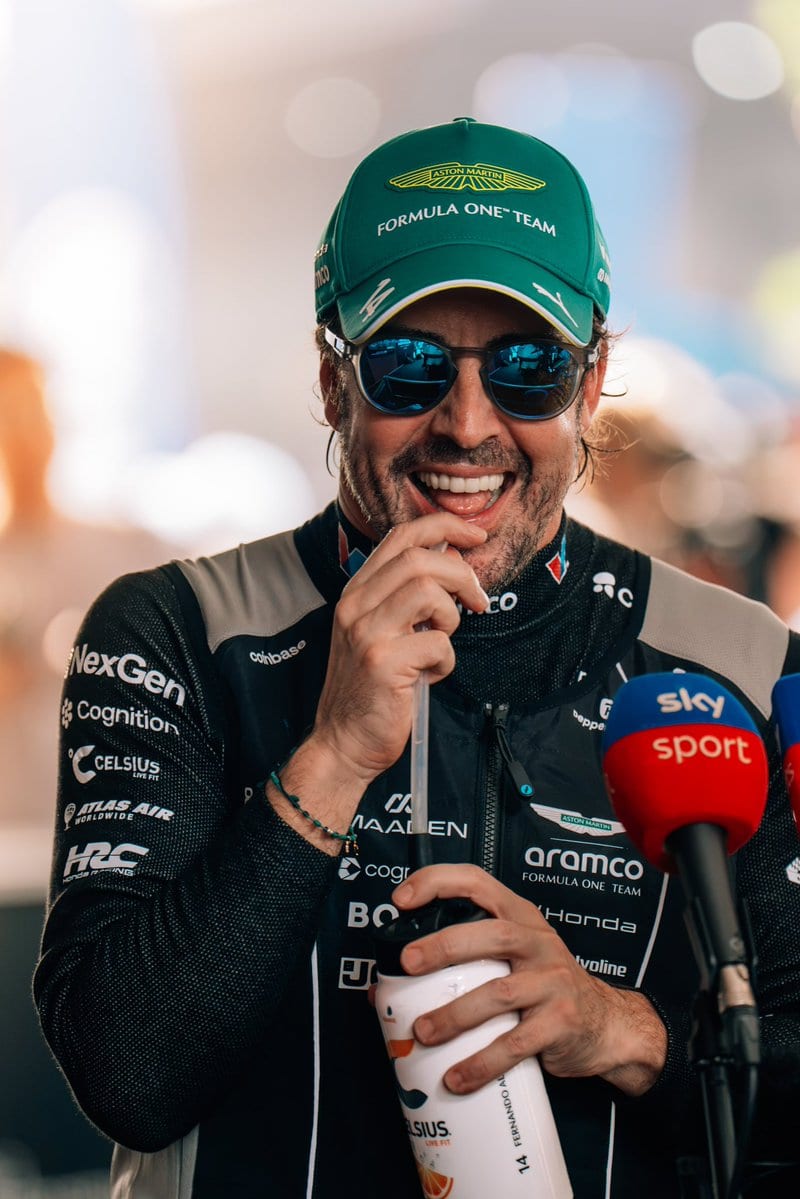 Otmar Szafnauer Reminds Fernando Alonso of His Place on the Grid