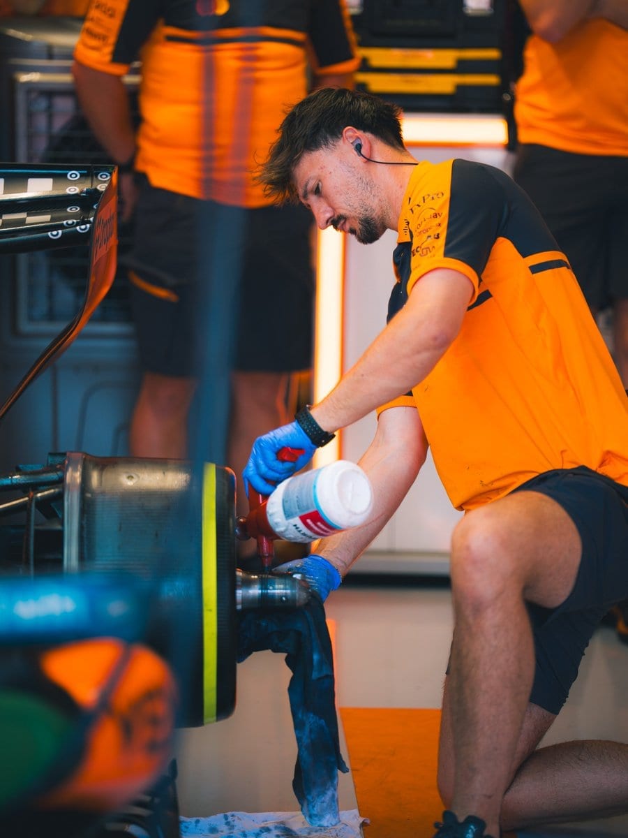 Justin Rose and McLaren: A New Drive on the Golf Course