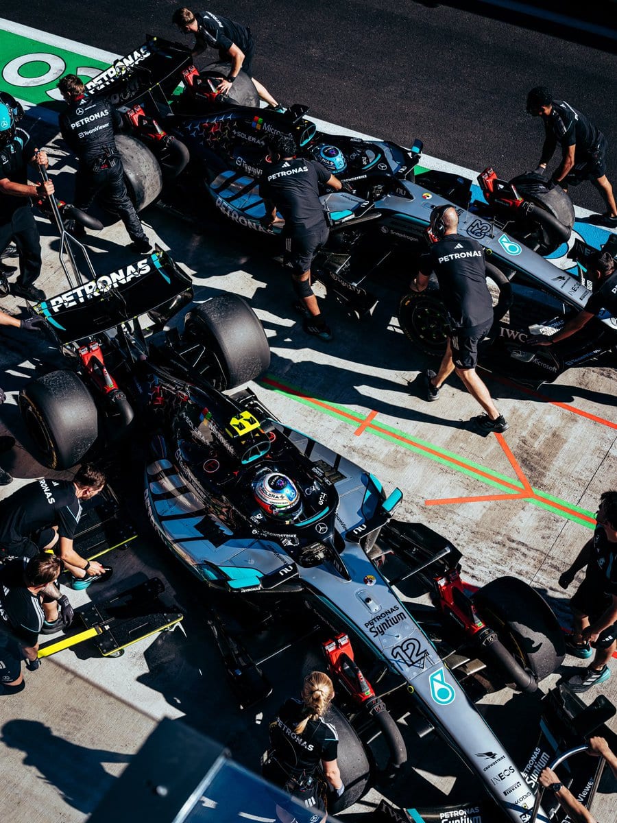 Wolff on Russell: Unleashing Potential Amidst Championship Struggles