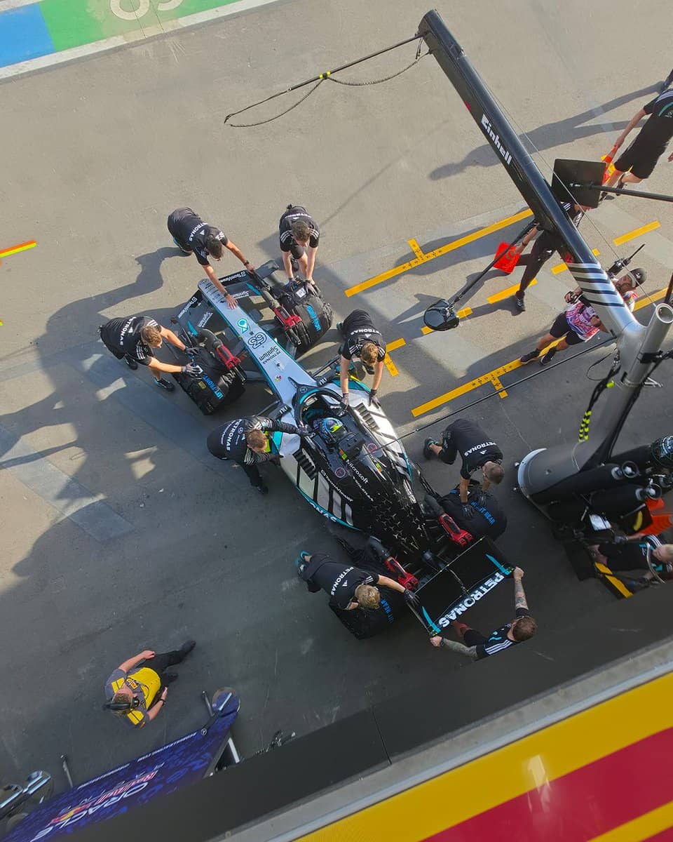 Russell Tops Sole Practice Session in Singapore Ahead of Grand Prix