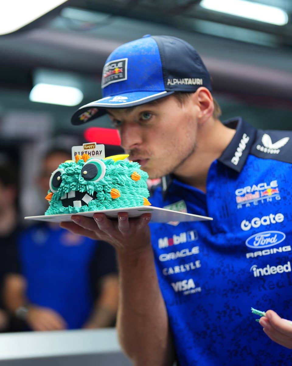 Verstappen Takes Pole for First-Ever Singapore Sprint Race