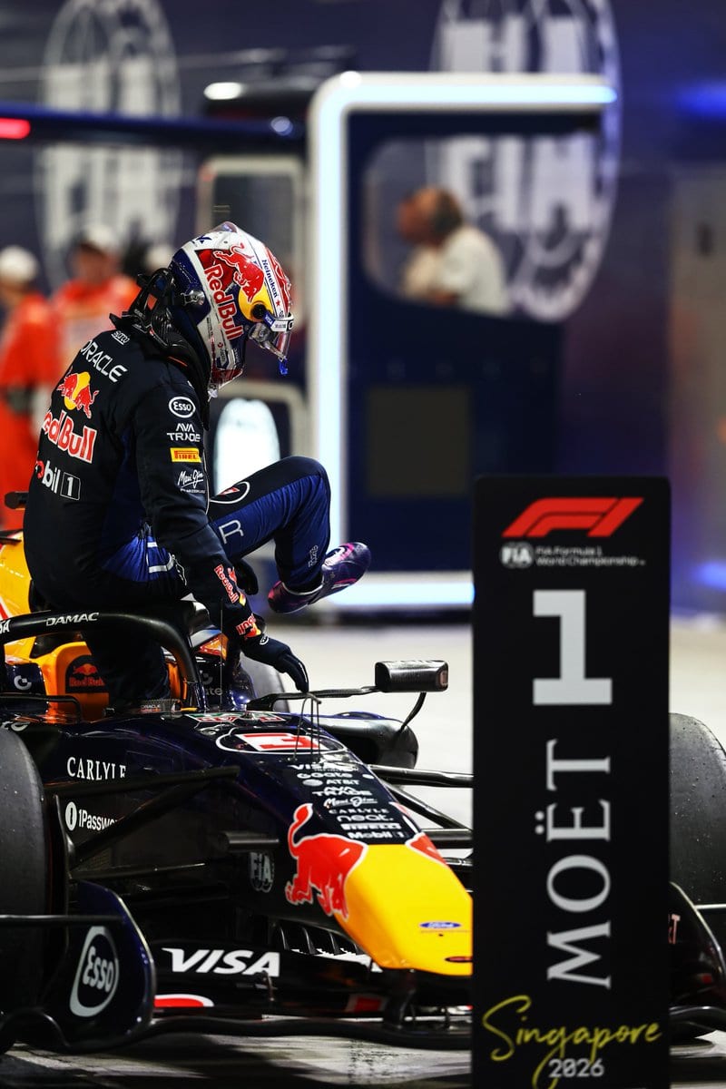 Liam Lawson Sides with Oscar Piastri in Singapore GP Incident
